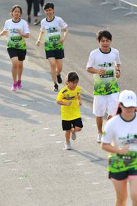 BIB: 
                            <button type="button" onclick="openModal(3554264)" class="btn btn-primary btn-sm float-right btn-popup" data-toggle="modal" data-target=".modal-high-quality">
                        <i class="fas fa-shopping-cart"></i> Add to Cart
                    </button>
                                            <button type="button" onclick="isThisMe(3554264, true)" class="btn btn-success btn-sm float-right btn-popup btn-isme hidden" data-toggle="tooltip" data-placement="bottom" title="นี่คือรูปของคุณใช่ไหม คลิกที่นี่เพื่อเอาเข้าอัลบั้ม">
                        <i class="fas fa-plus"></i> Add to album
                    </button>
                    <button type="button" onclick="isThisMe(3554264, false)" class="btn btn-warning btn-sm float-right btn-popup btn-isnotme hidden">
                        <i class="fas fa-ban"></i> Remove from album
                    </button>